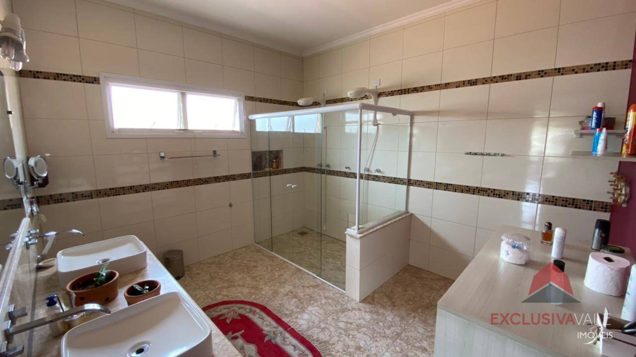 Casa de Condomínio à venda com 4 quartos, 540m² - Foto 35