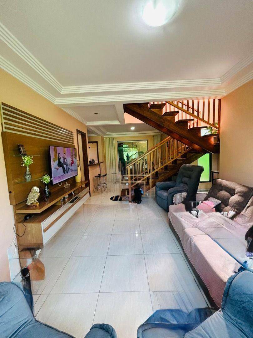 Casa à venda com 4 quartos, 300m² - Foto 9