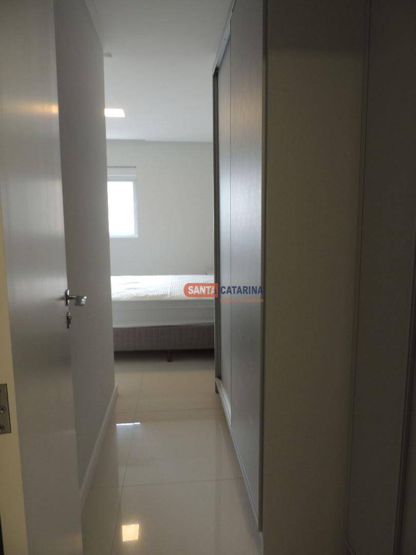 Apartamento à venda com 3 quartos, 155m² - Foto 20