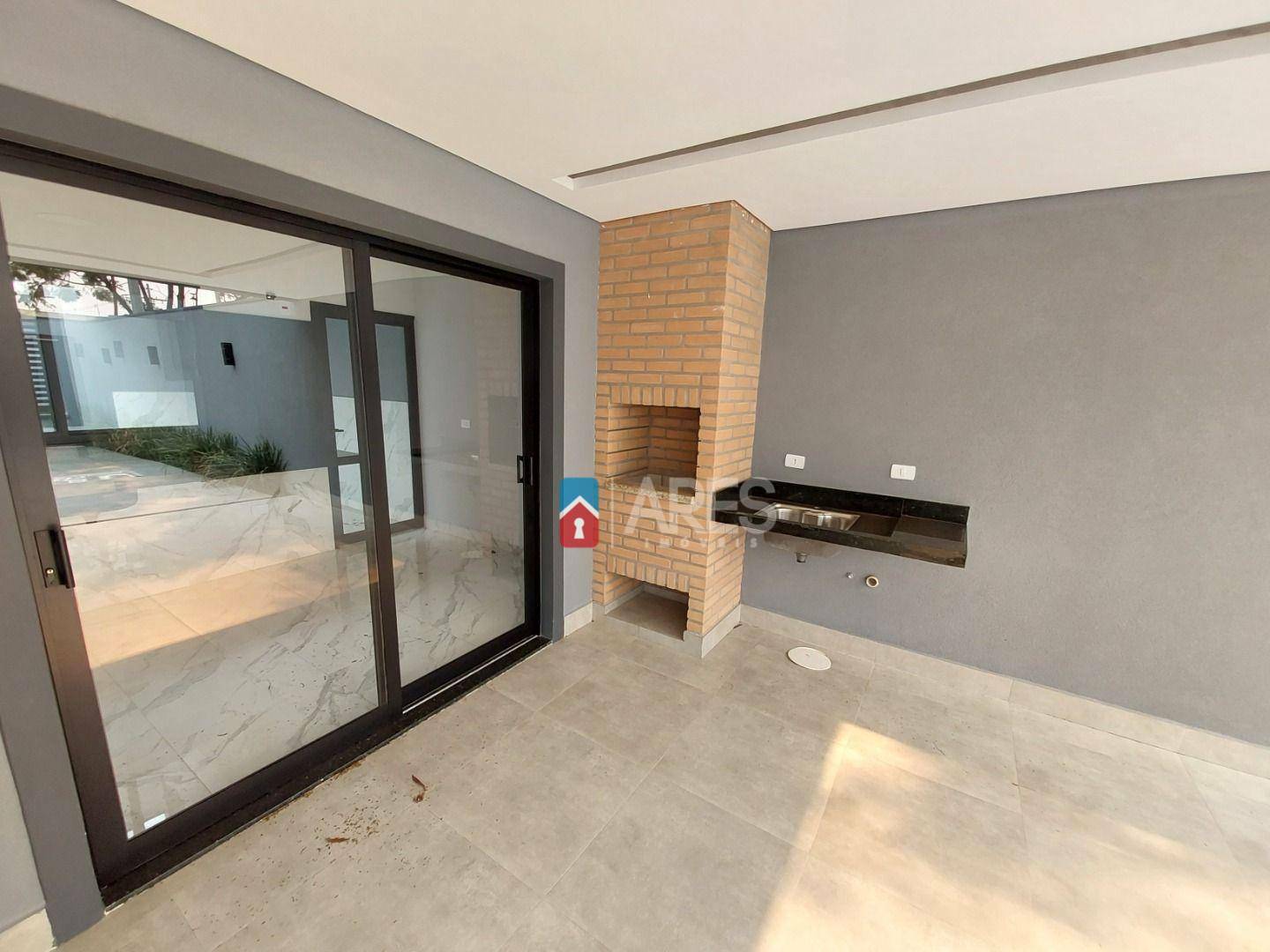 Casa à venda com 3 quartos, 106m² - Foto 5