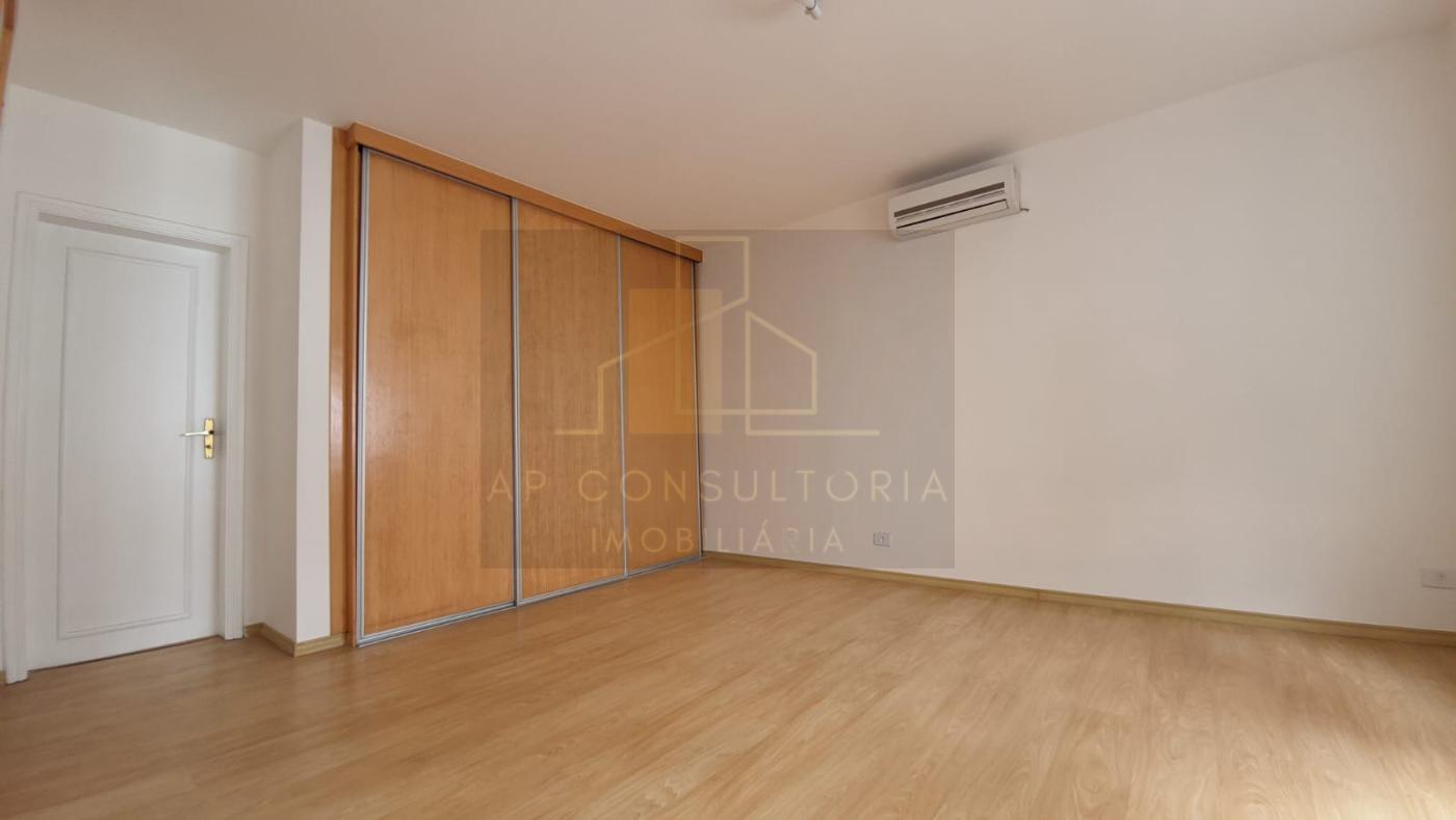 Casa à venda com 4 quartos, 620m² - Foto 12