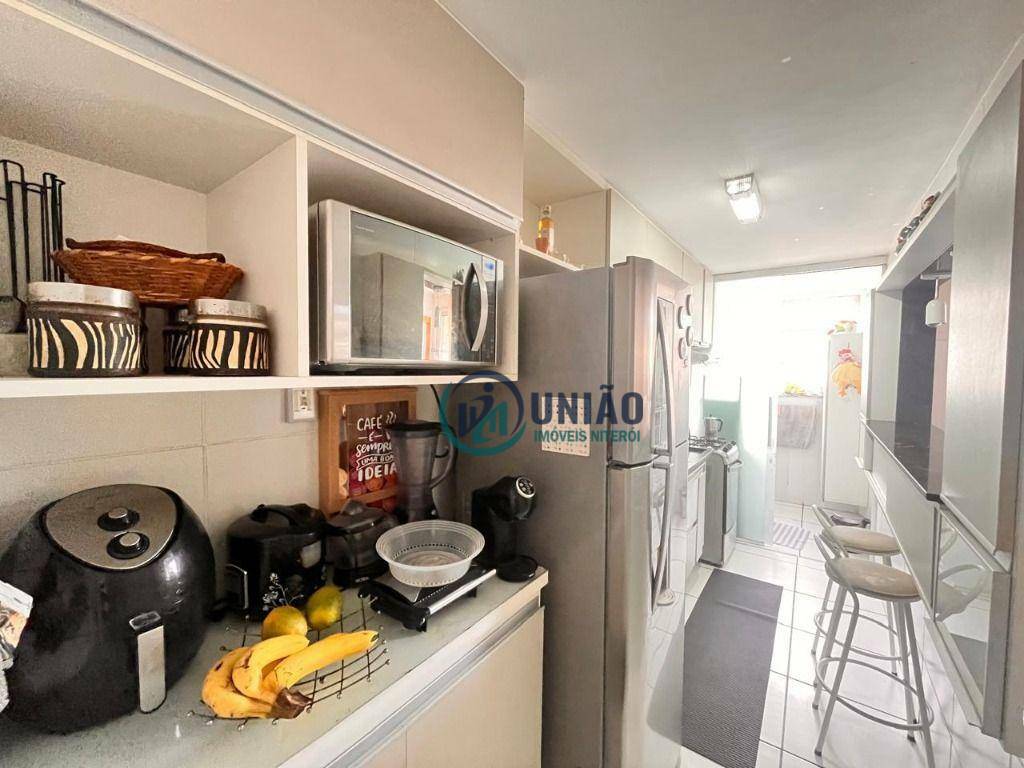 Apartamento à venda com 3 quartos, 70m² - Foto 12