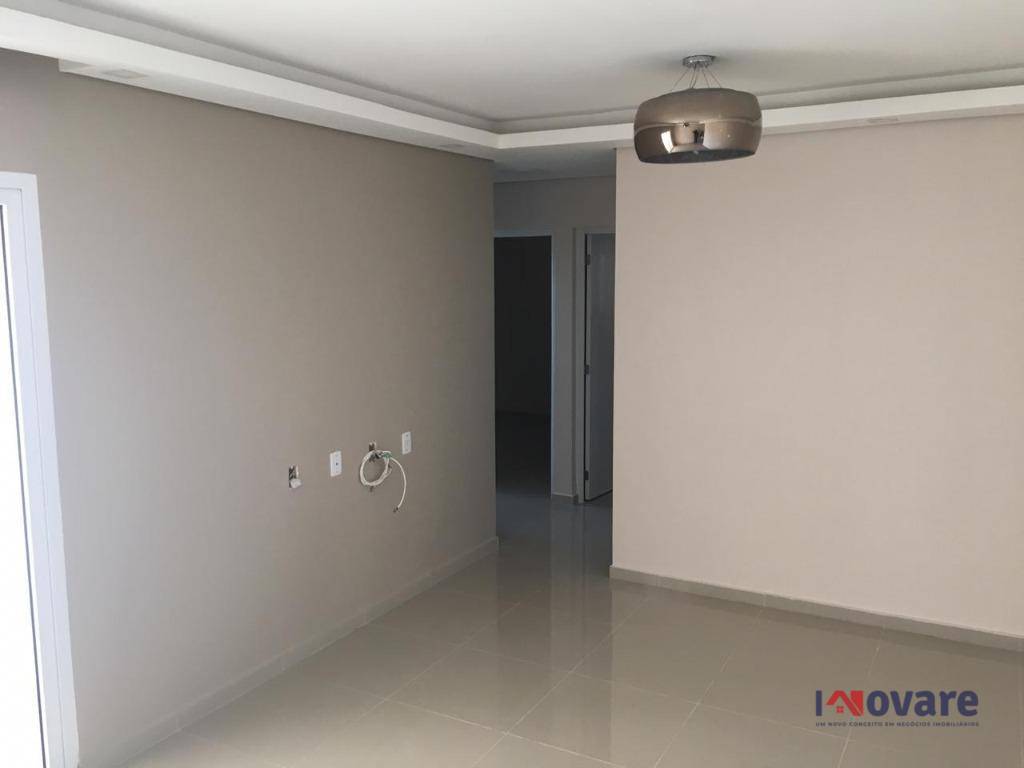 Apartamento à venda com 3 quartos, 73m² - Foto 2