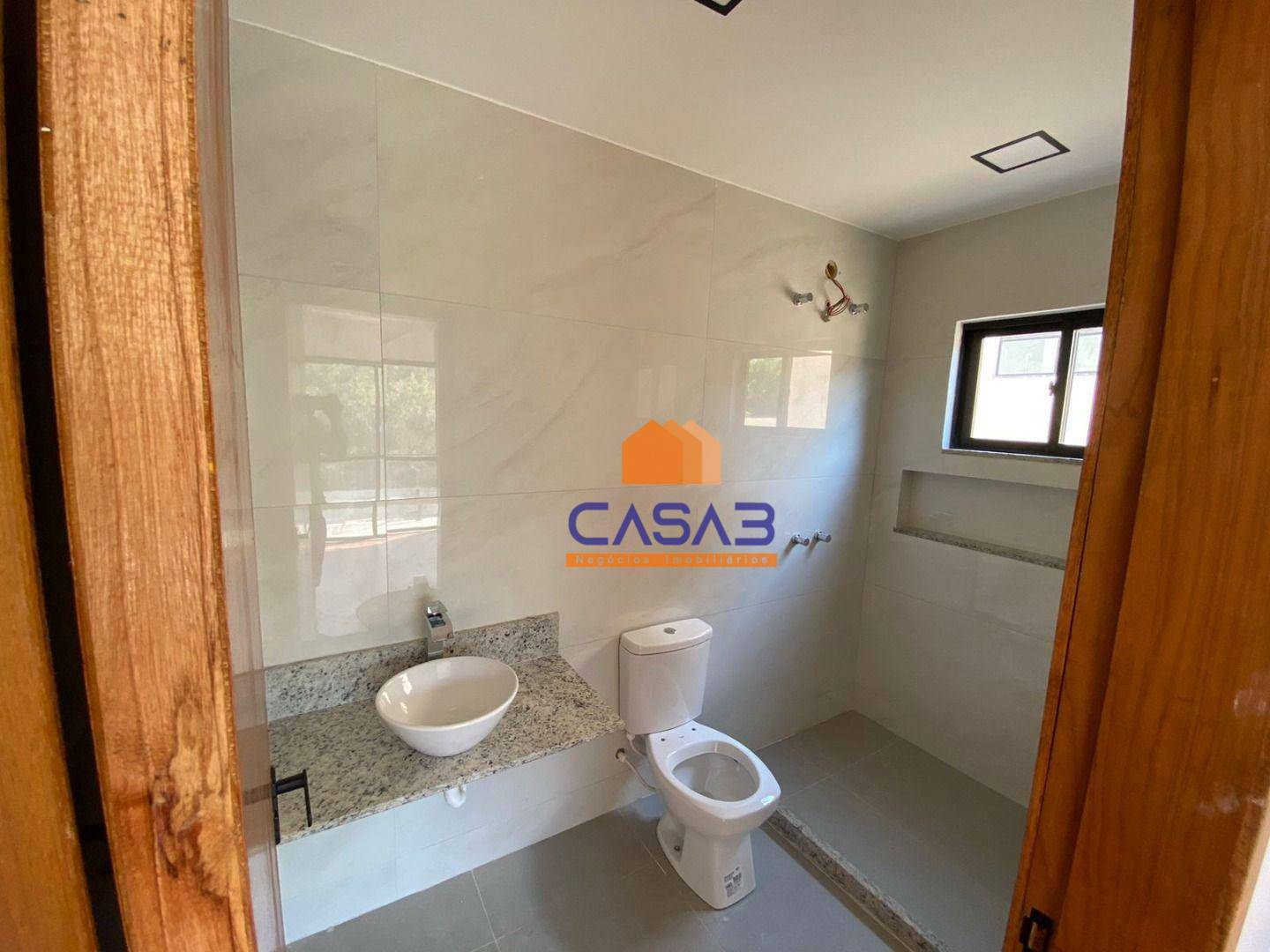 Casa à venda com 4 quartos, 208m² - Foto 14