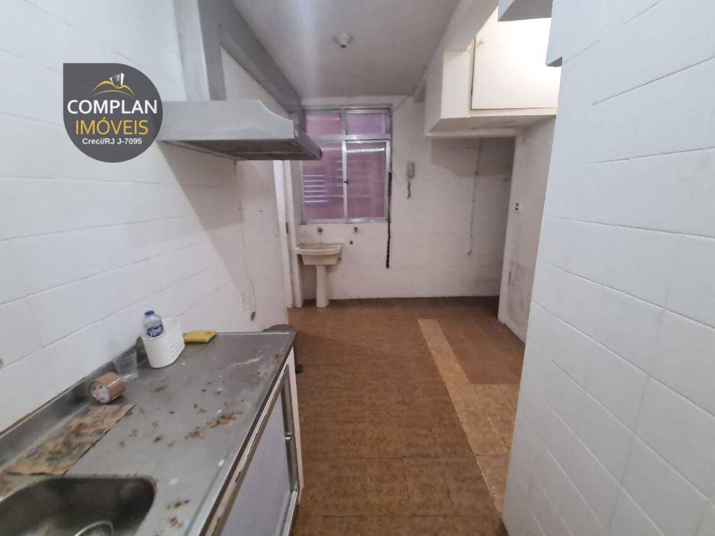 Apartamento à venda com 2 quartos, 67m² - Foto 15