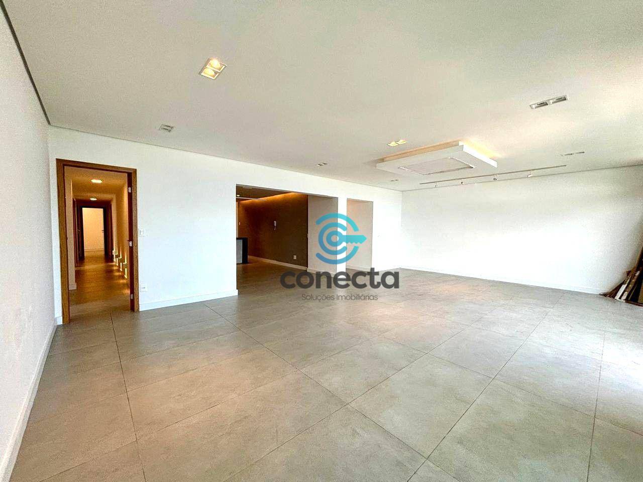 Apartamento à venda e aluguel com 3 quartos, 200m² - Foto 2