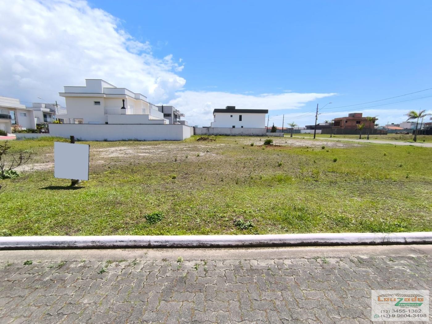 Terreno à venda, 300m² - Foto 1