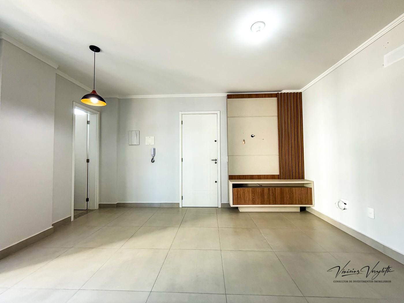Apartamento à venda com 2 quartos, 76m² - Foto 4