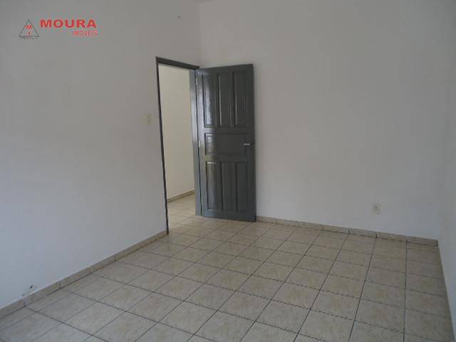 Casa à venda com 4 quartos, 145m² - Foto 6