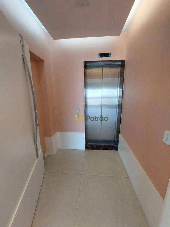 Apartamento à venda com 3 quartos, 300m² - Foto 18