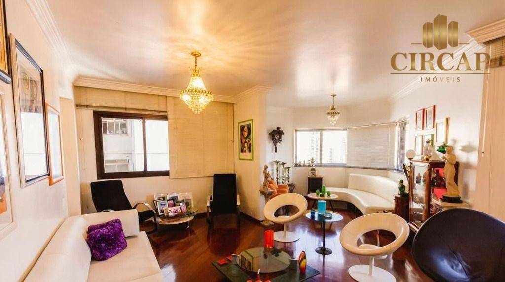 Apartamento à venda com 4 quartos, 195m² - Foto 1