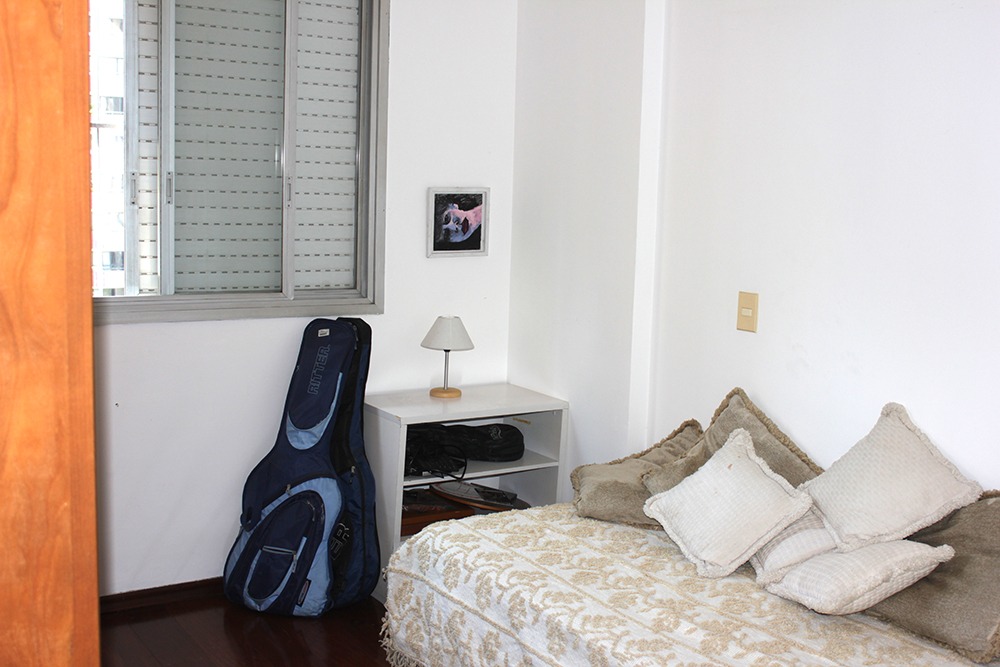 Apartamento à venda com 3 quartos, 166m² - Foto 2