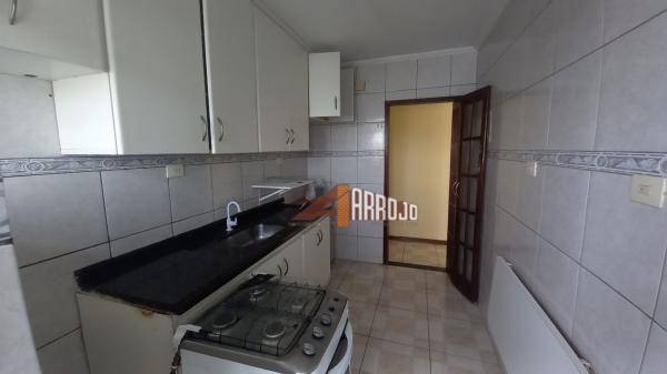 Apartamento à venda com 2 quartos, 49m² - Foto 6