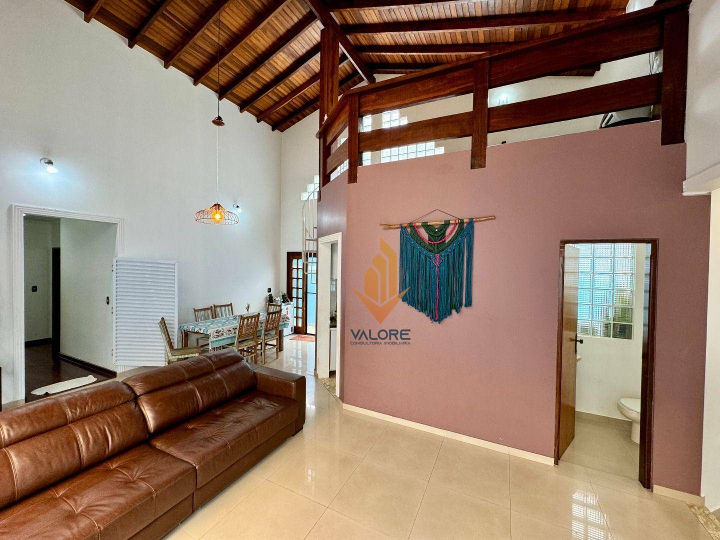 Casa à venda com 4 quartos, 165m² - Foto 11