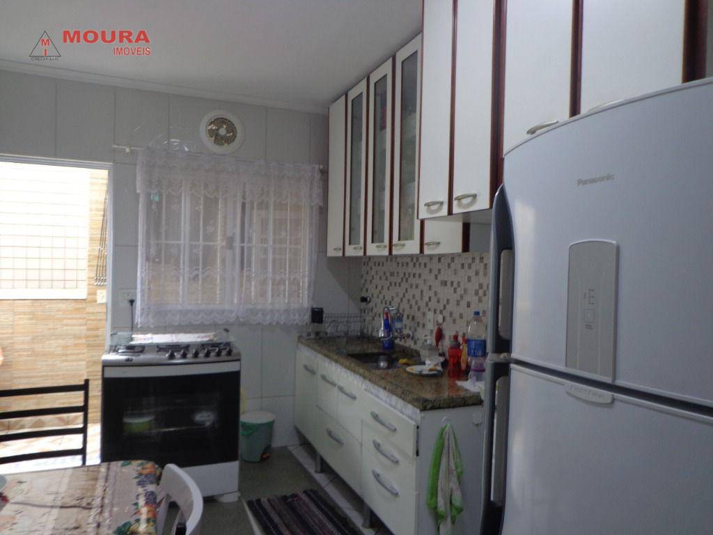 Casa à venda com 4 quartos, 215m² - Foto 5