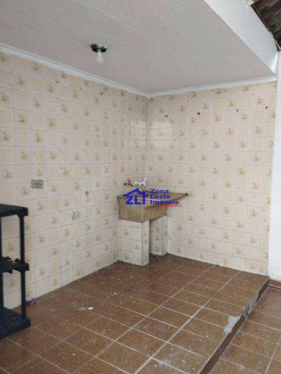 Casa para alugar com 2 quartos, 80m² - Foto 19