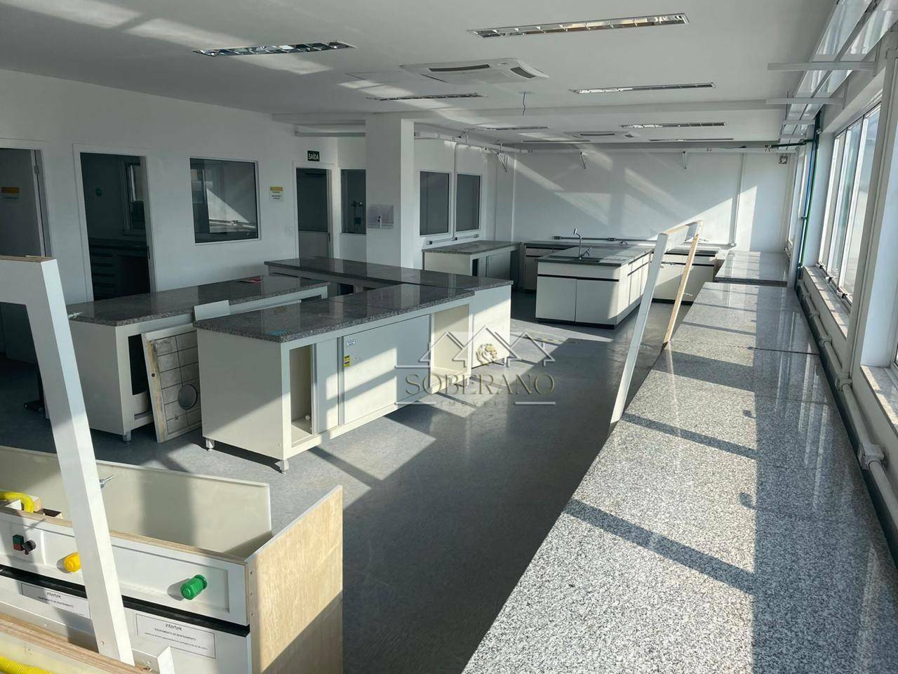 Prédio Inteiro para alugar, 2100m² - Foto 13