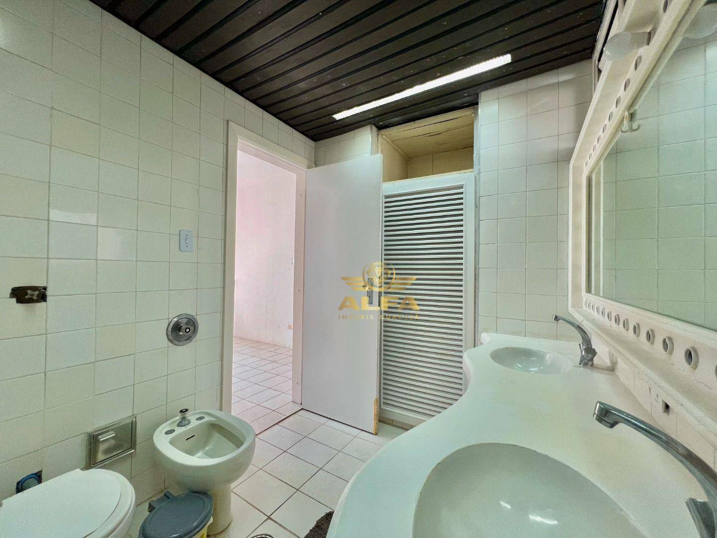 Apartamento à venda com 3 quartos, 200m² - Foto 25