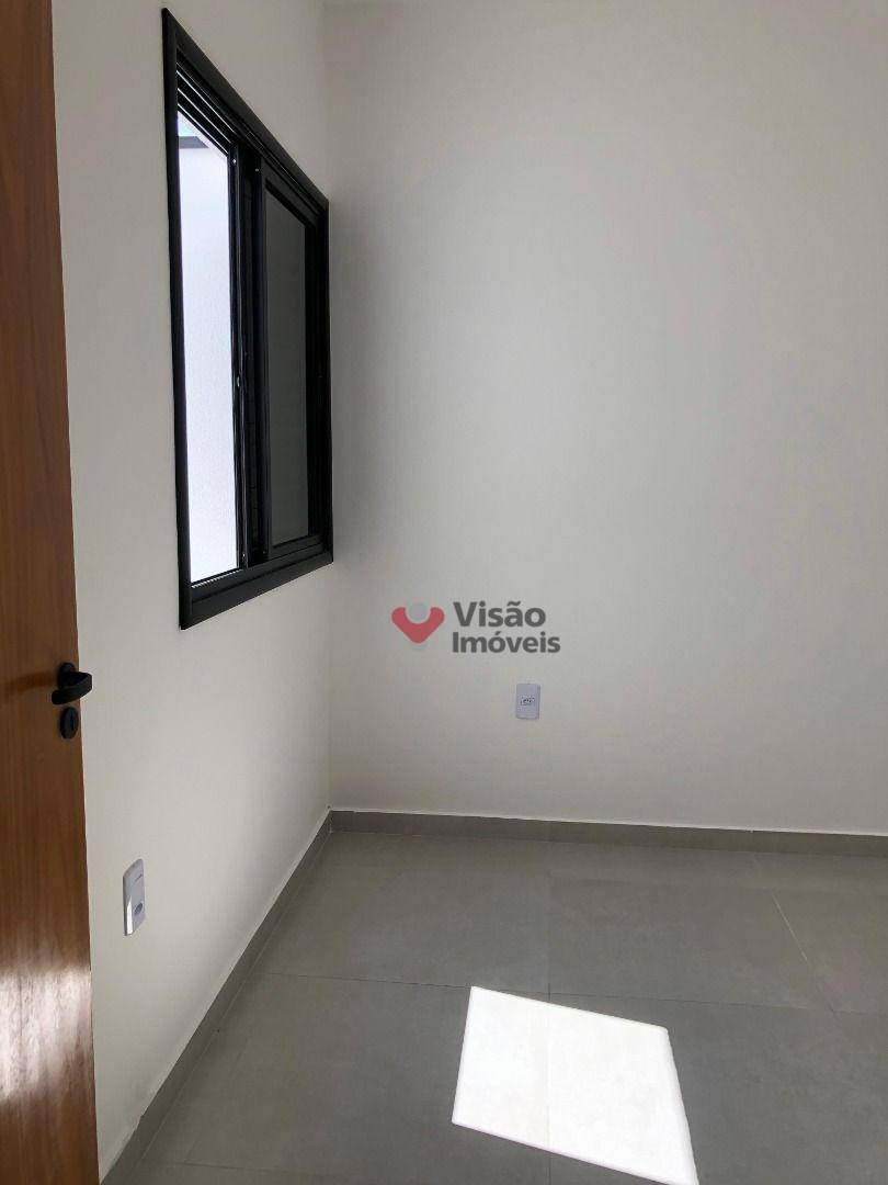 Casa à venda com 3 quartos, 96m² - Foto 16