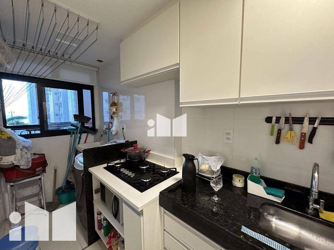 Apartamento à venda com 3 quartos, 83m² - Foto 18