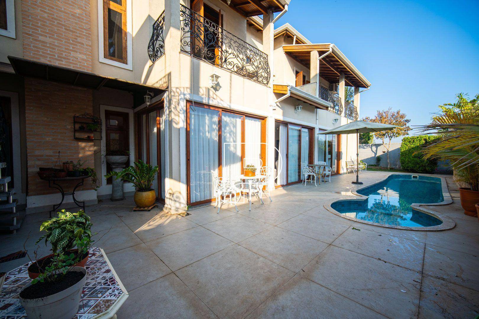 Casa de Condomínio, 5 quartos - Foto 1