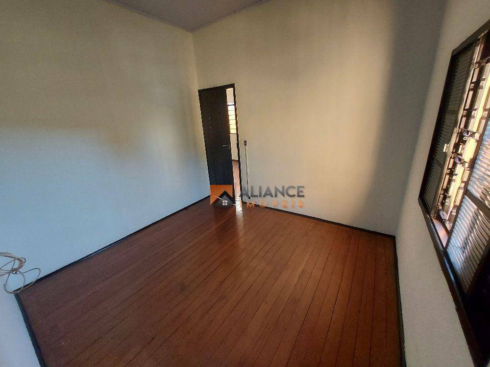 Casa à venda com 2 quartos, 120m² - Foto 12