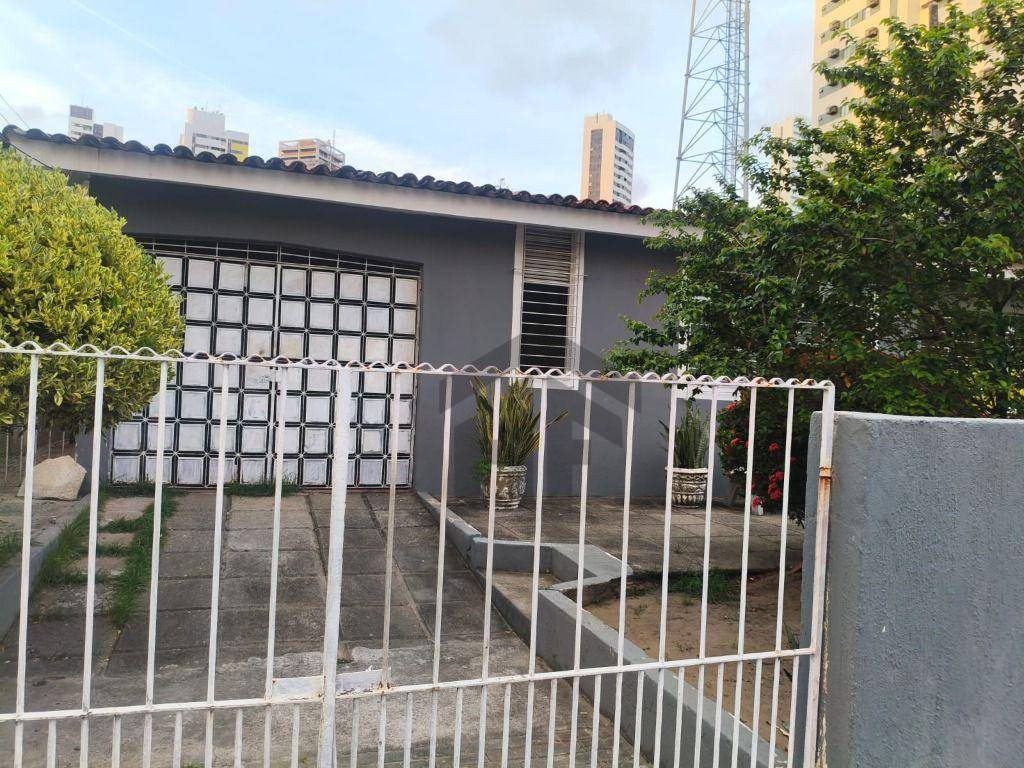 Casa, 6 quartos, 250 m² - Foto 3