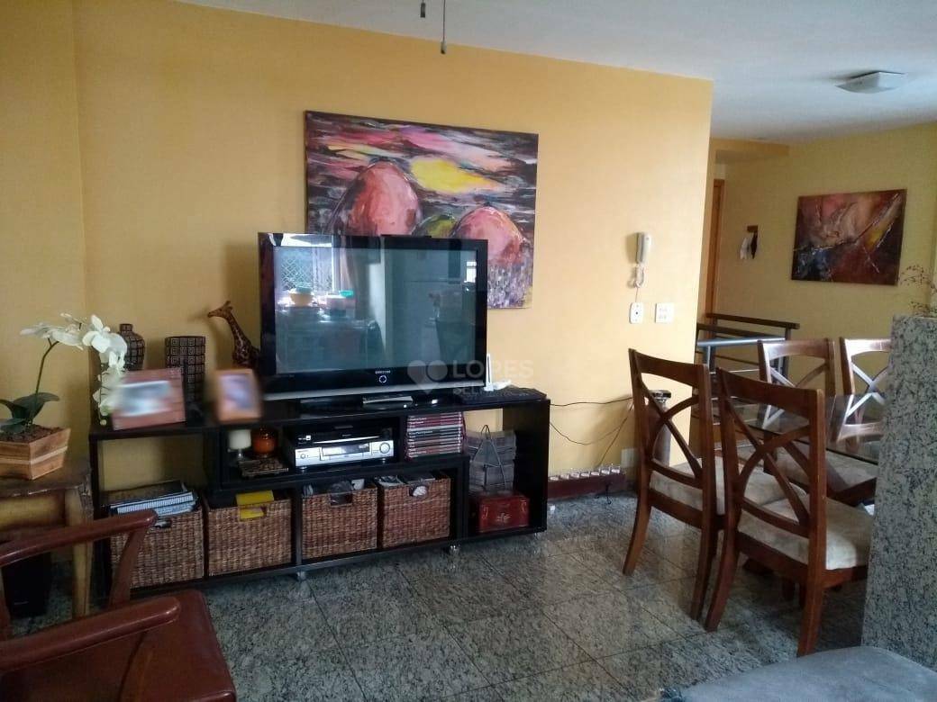 Apartamento à venda com 2 quartos, 90m² - Foto 1