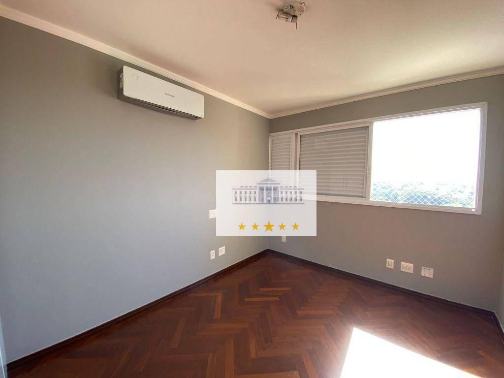 Apartamento à venda com 3 quartos, 220m² - Foto 9