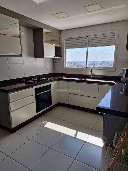 Apartamento à venda com 3 quartos, 167m² - Foto 8