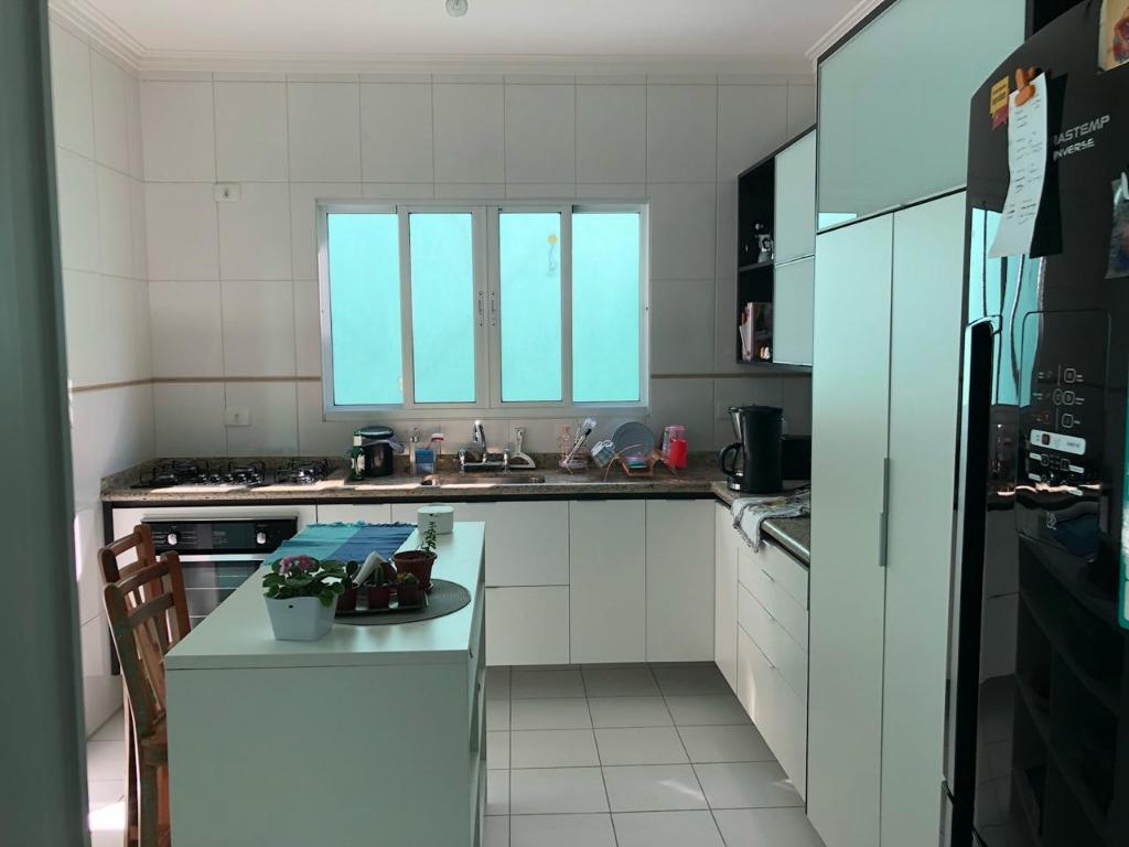 Sobrado à venda com 3 quartos, 217m² - Foto 14