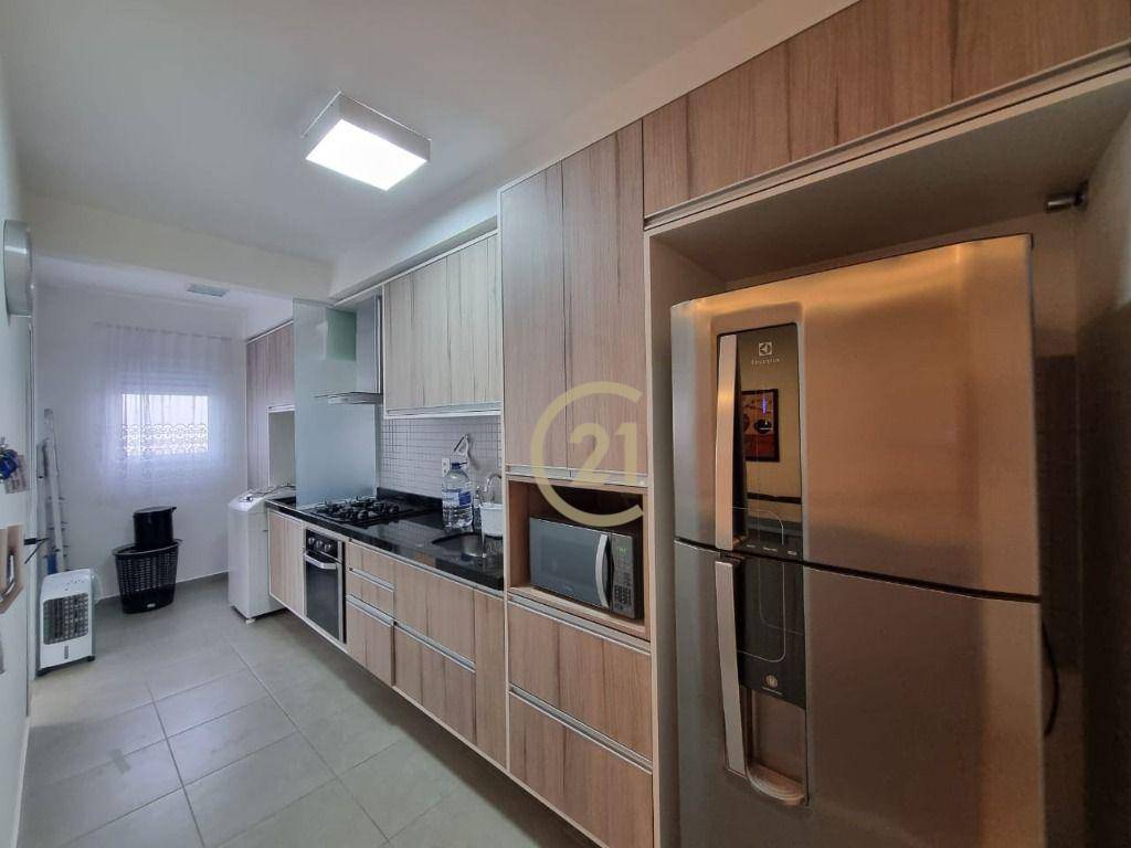 Apartamento à venda com 3 quartos, 85m² - Foto 2