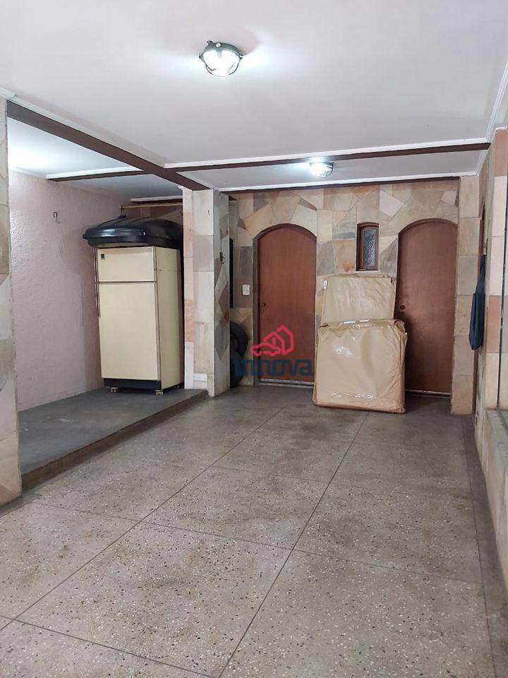 Sobrado à venda com 4 quartos, 240m² - Foto 16