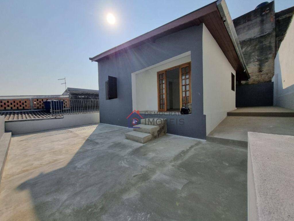 Casa à venda com 3 quartos, 62m² - Foto 17