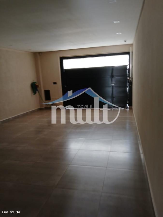 Casa à venda com 3 quartos, 210m² - Foto 32