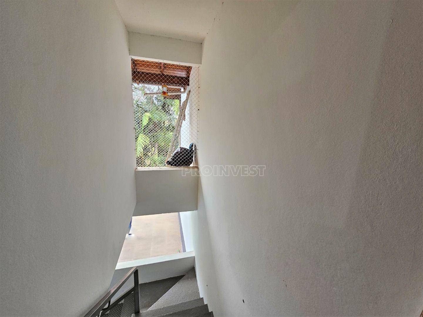 Casa de Condomínio à venda com 3 quartos, 300m² - Foto 24