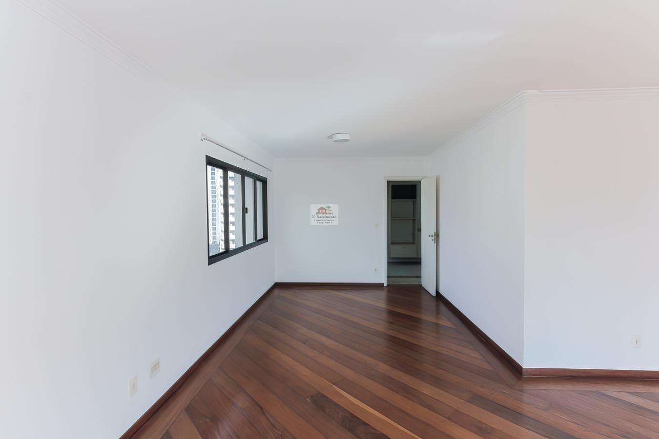 Apartamento para alugar com 4 quartos, 184m² - Foto 10