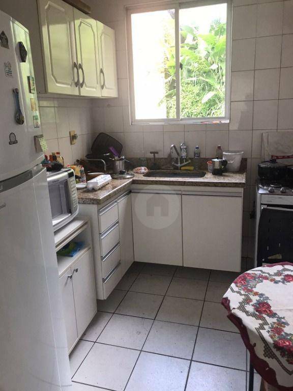 Apartamento à venda com 2 quartos, 75m² - Foto 8