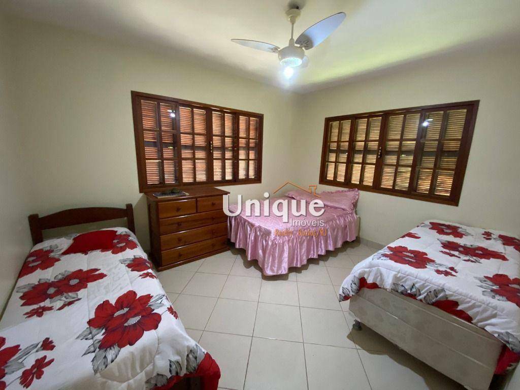 Casa de Condomínio à venda com 5 quartos, 300m² - Foto 10