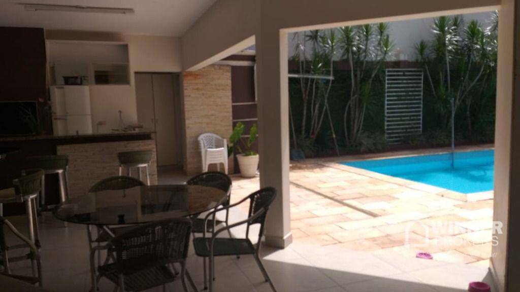 Casa à venda com 4 quartos, 267m² - Foto 8