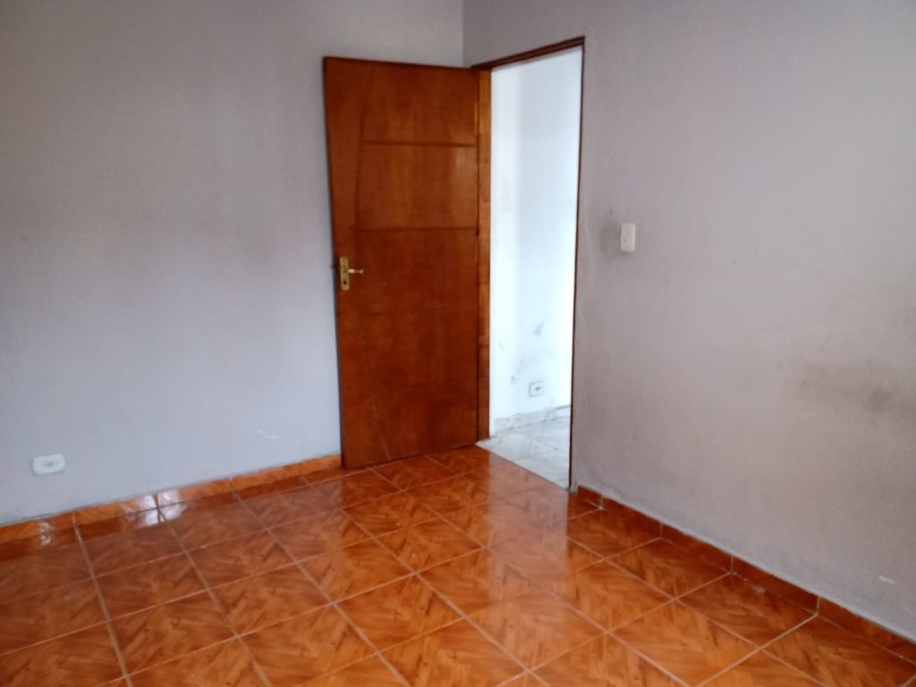 Casa para alugar com 1 quarto, 45m² - Foto 10