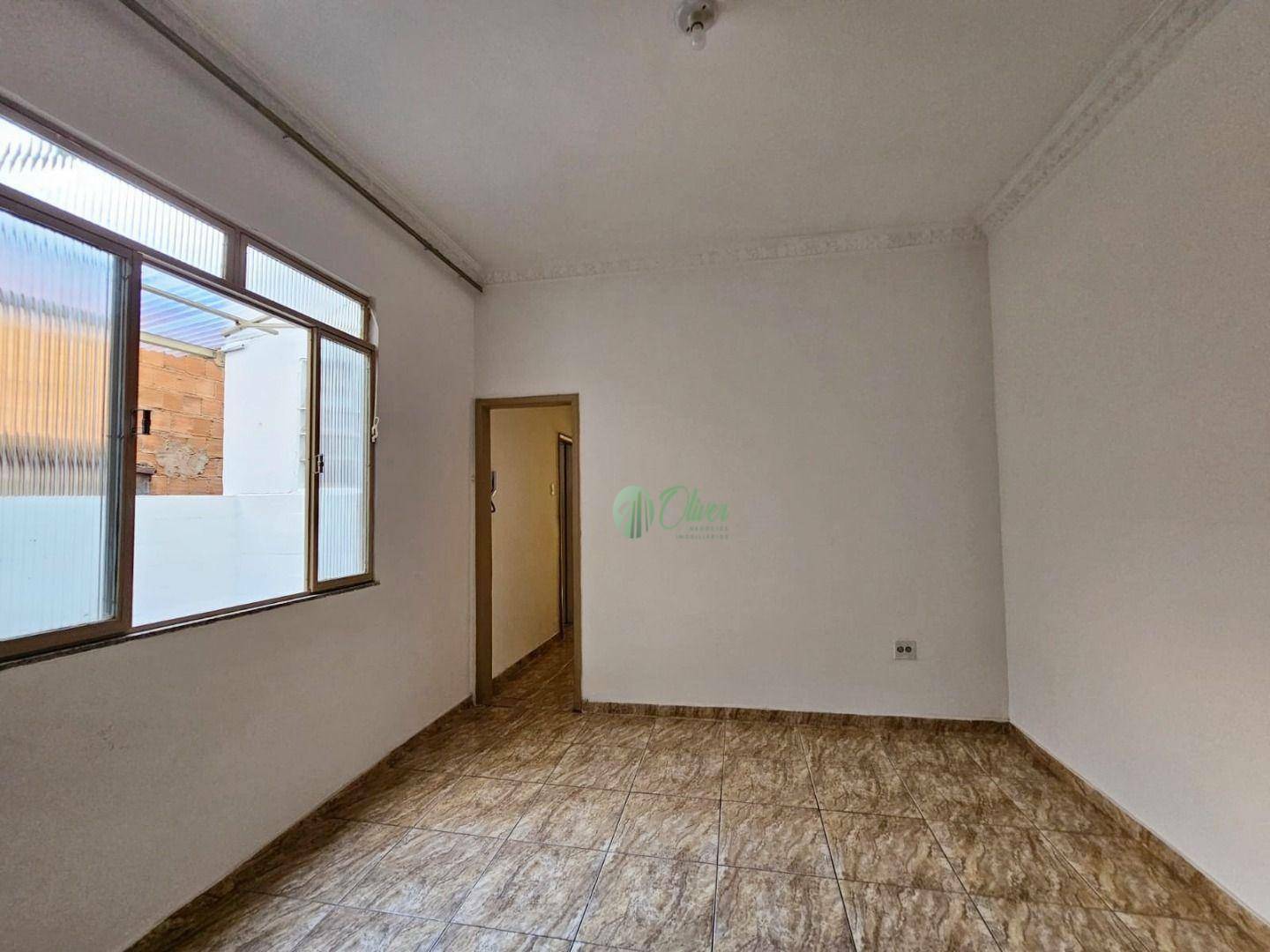 Apartamento à venda com 2 quartos, 60m² - Foto 2