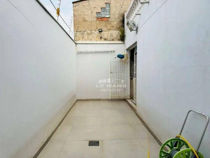 Casa à venda e aluguel com 3 quartos, 173m² - Foto 21