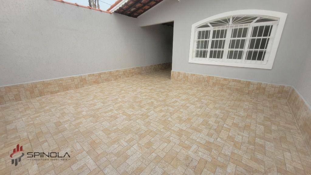 Casa à venda com 2 quartos, 48m² - Foto 3