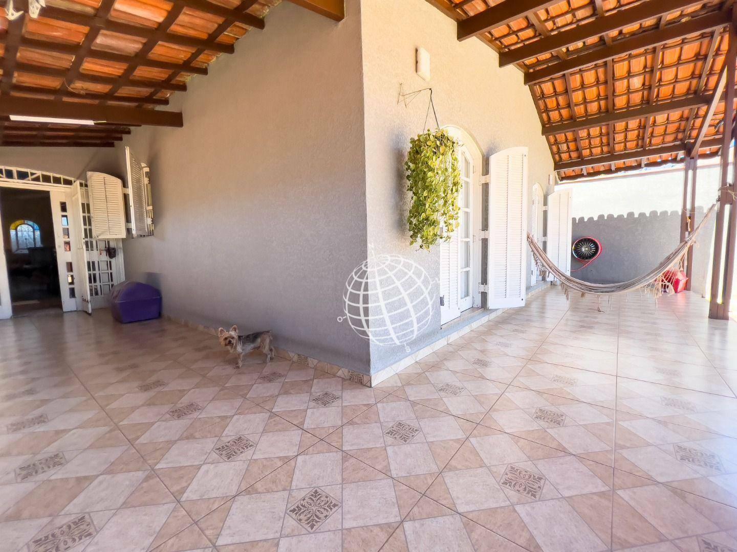 Casa à venda com 3 quartos, 220m² - Foto 12