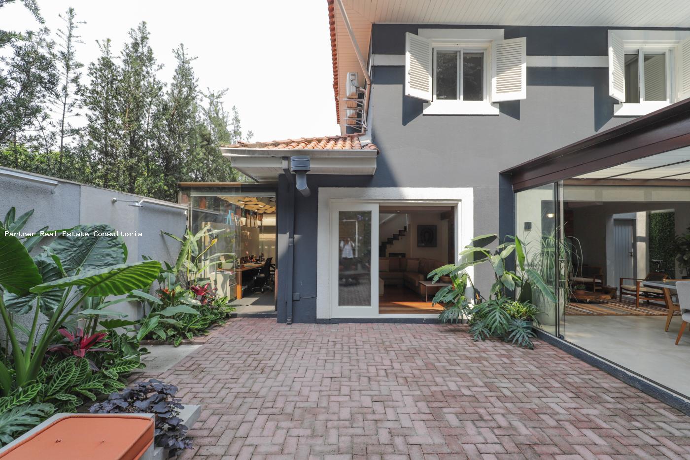 Casa de Condomínio à venda com 3 quartos, 383m² - Foto 30