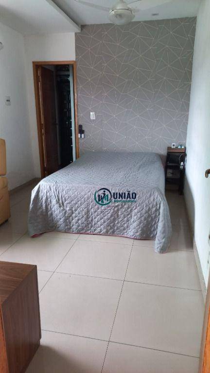 Casa de Condomínio à venda com 4 quartos, 213m² - Foto 10