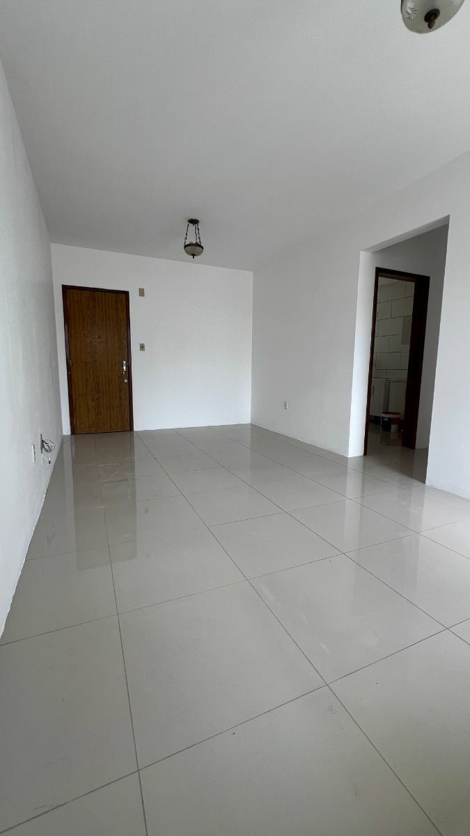 Apartamento à venda e aluguel com 3 quartos, 74m² - Foto 4