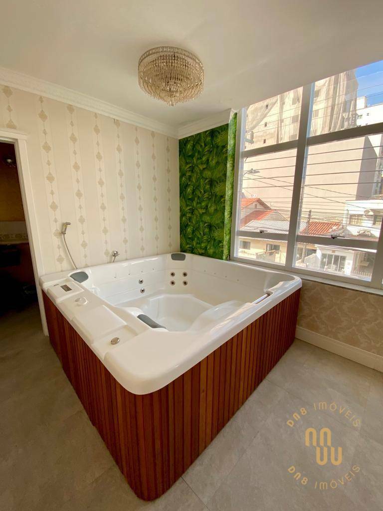 Apartamento à venda com 3 quartos, 120m² - Foto 32