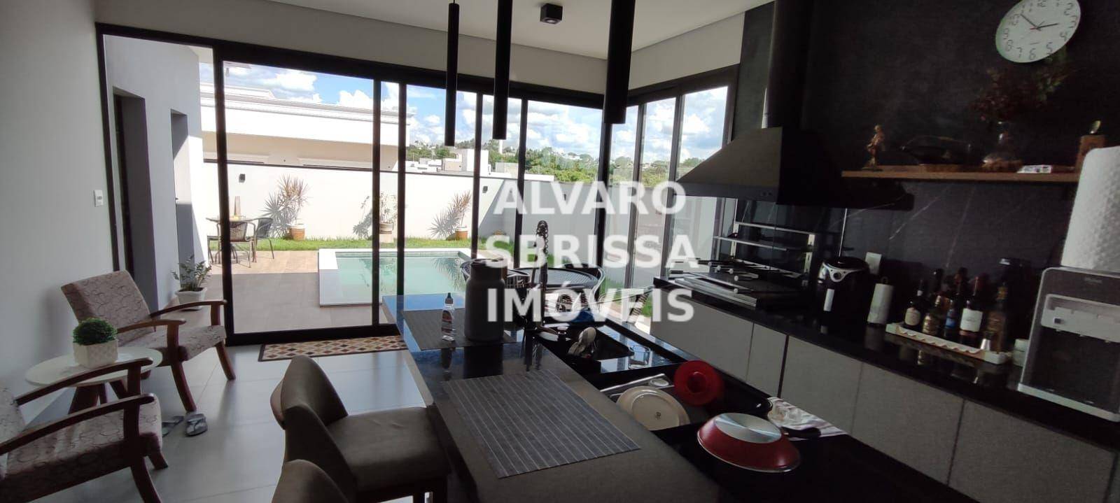 Casa de Condomínio à venda com 3 quartos, 202m² - Foto 2